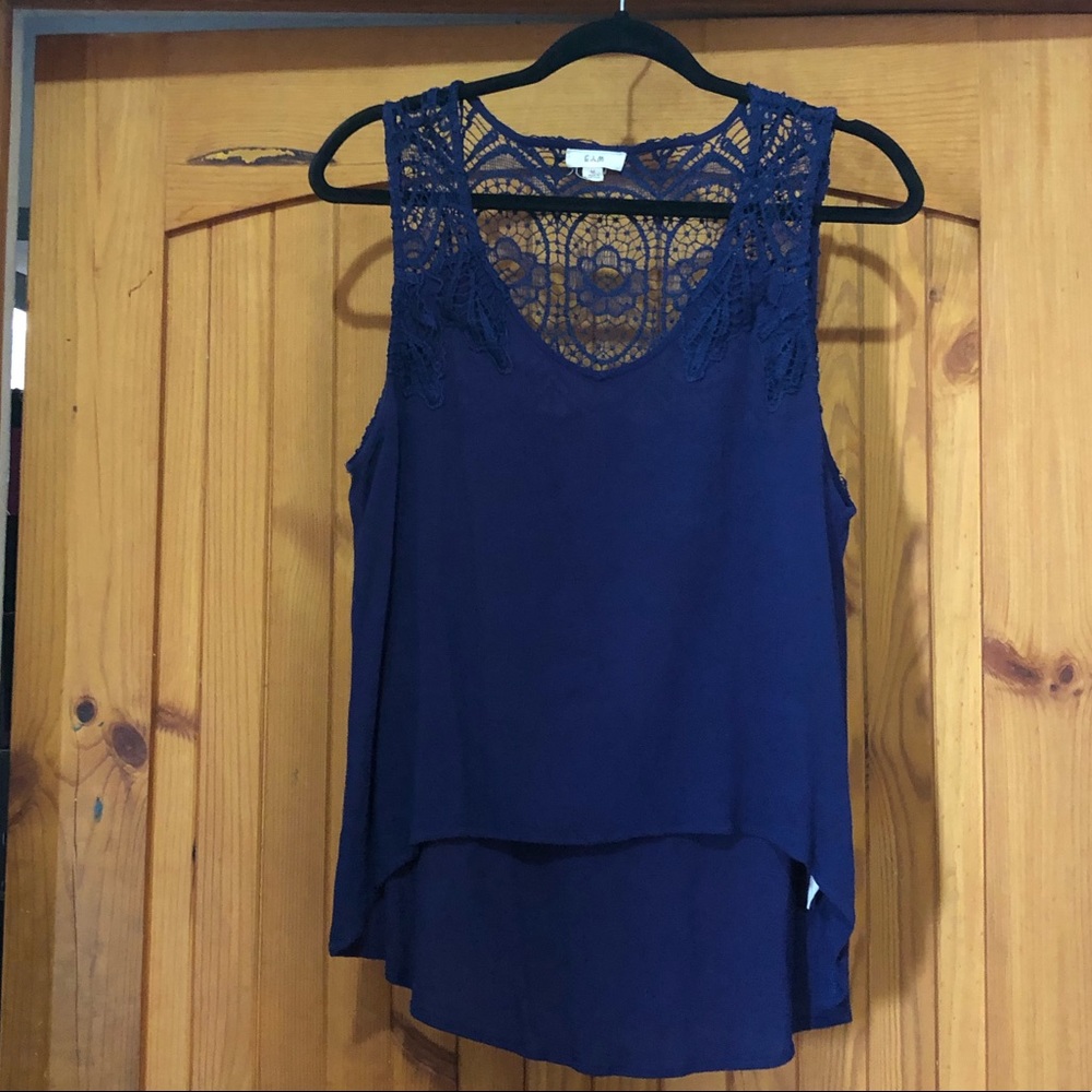 E ( Hanger) M Blue Lace & Polyester Summer Top Size M